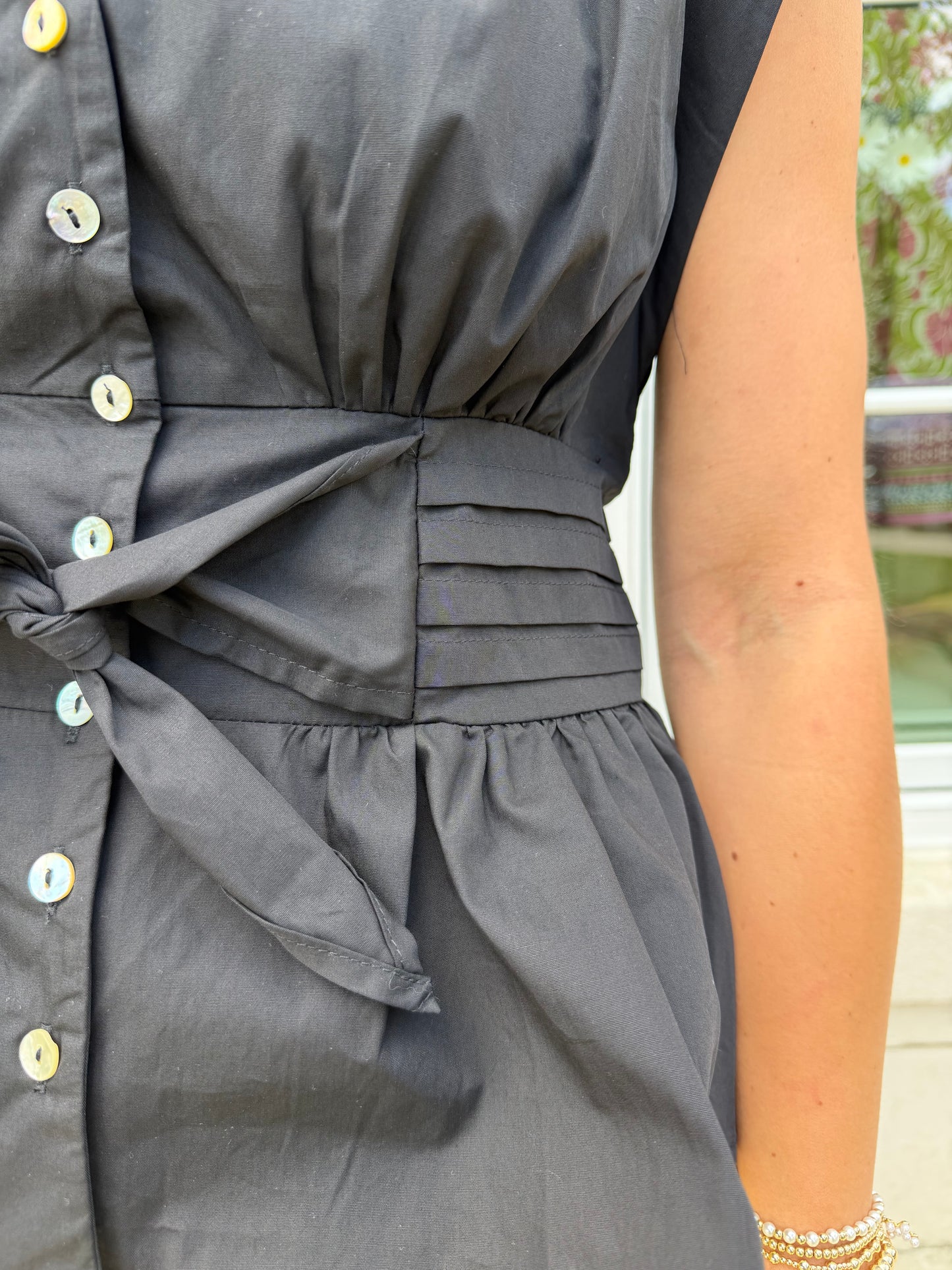 Black Sleeveless Waist Detail Top