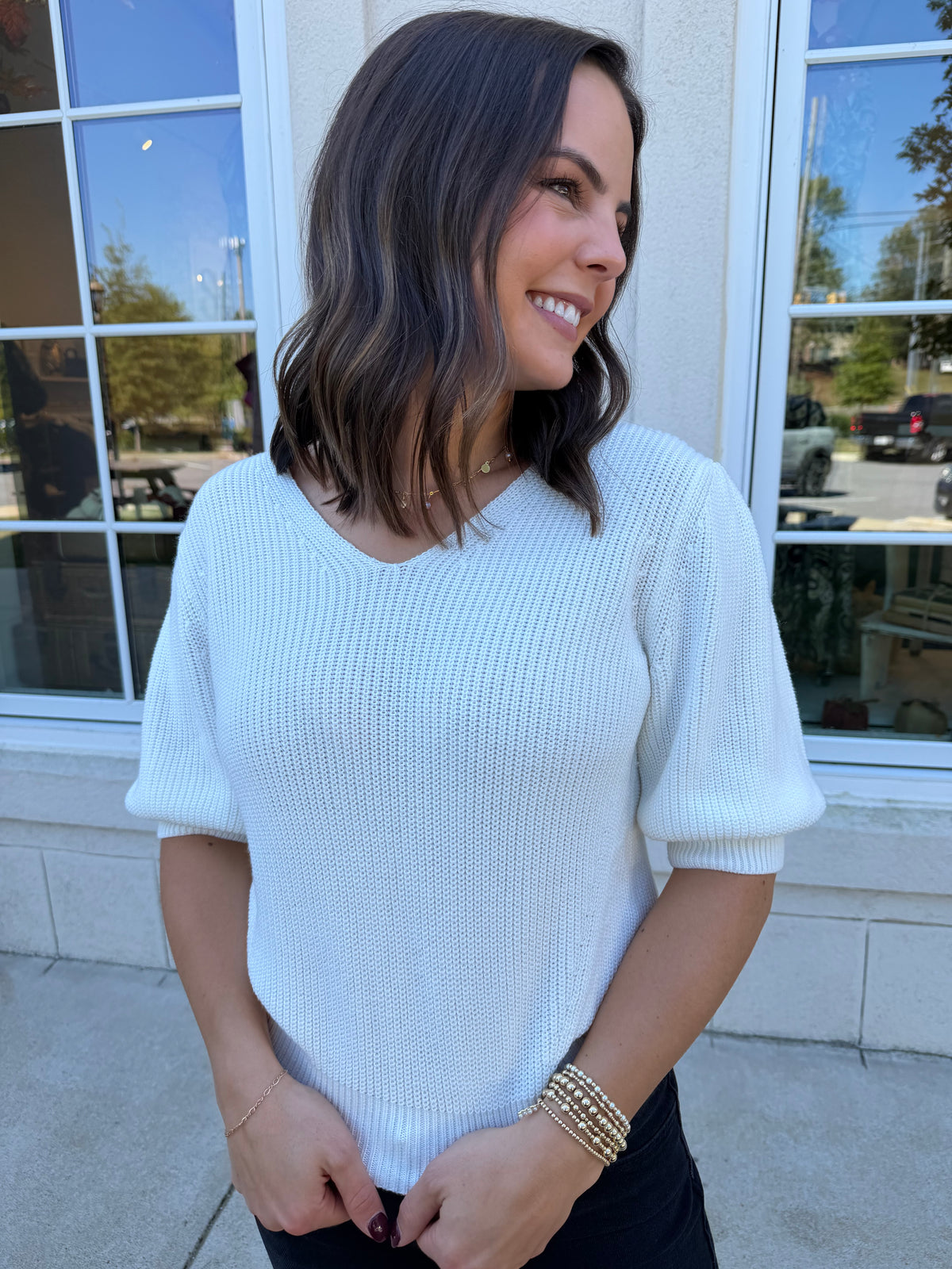 Off White V-Neck Sweater Top