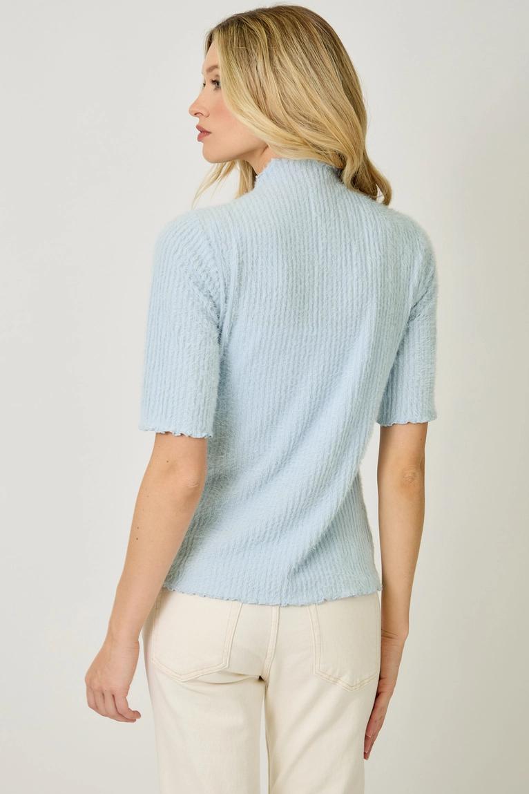 Soft Blue Lettuce Edge Fuzzy Top