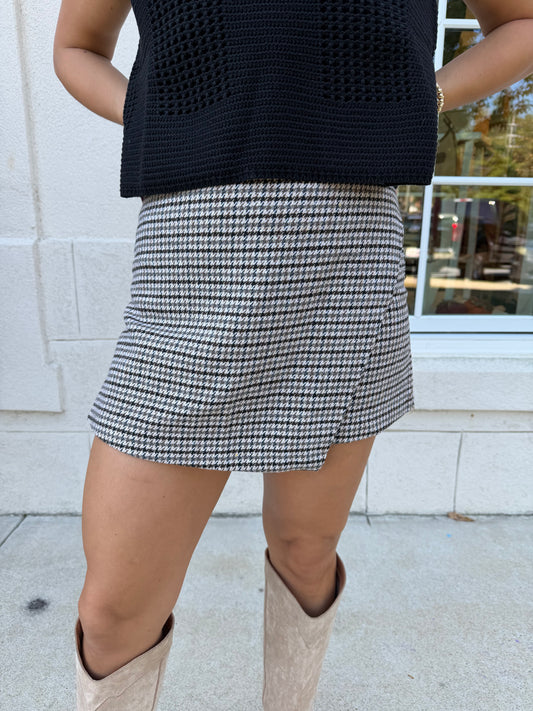 Brown & Black Houndstooth Pattern Skort