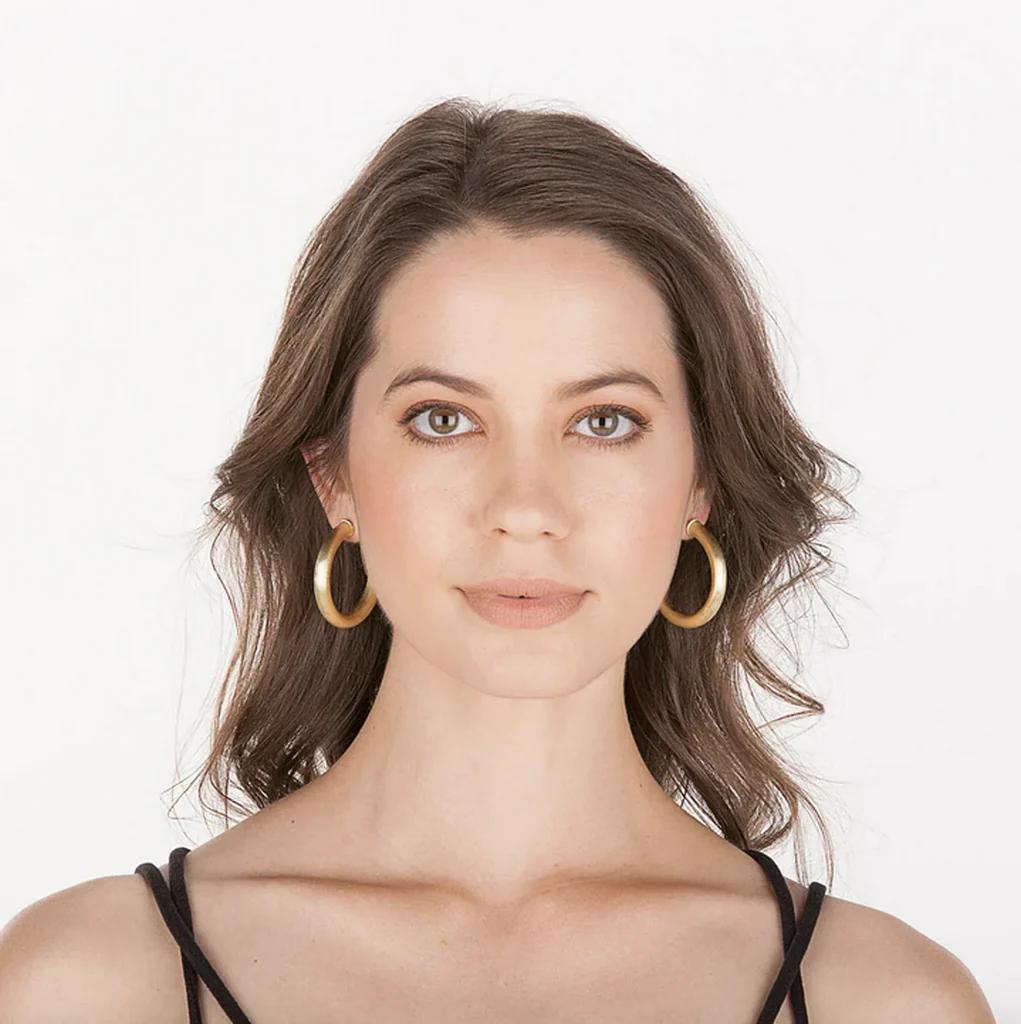 Champagne Chantal Hoops
