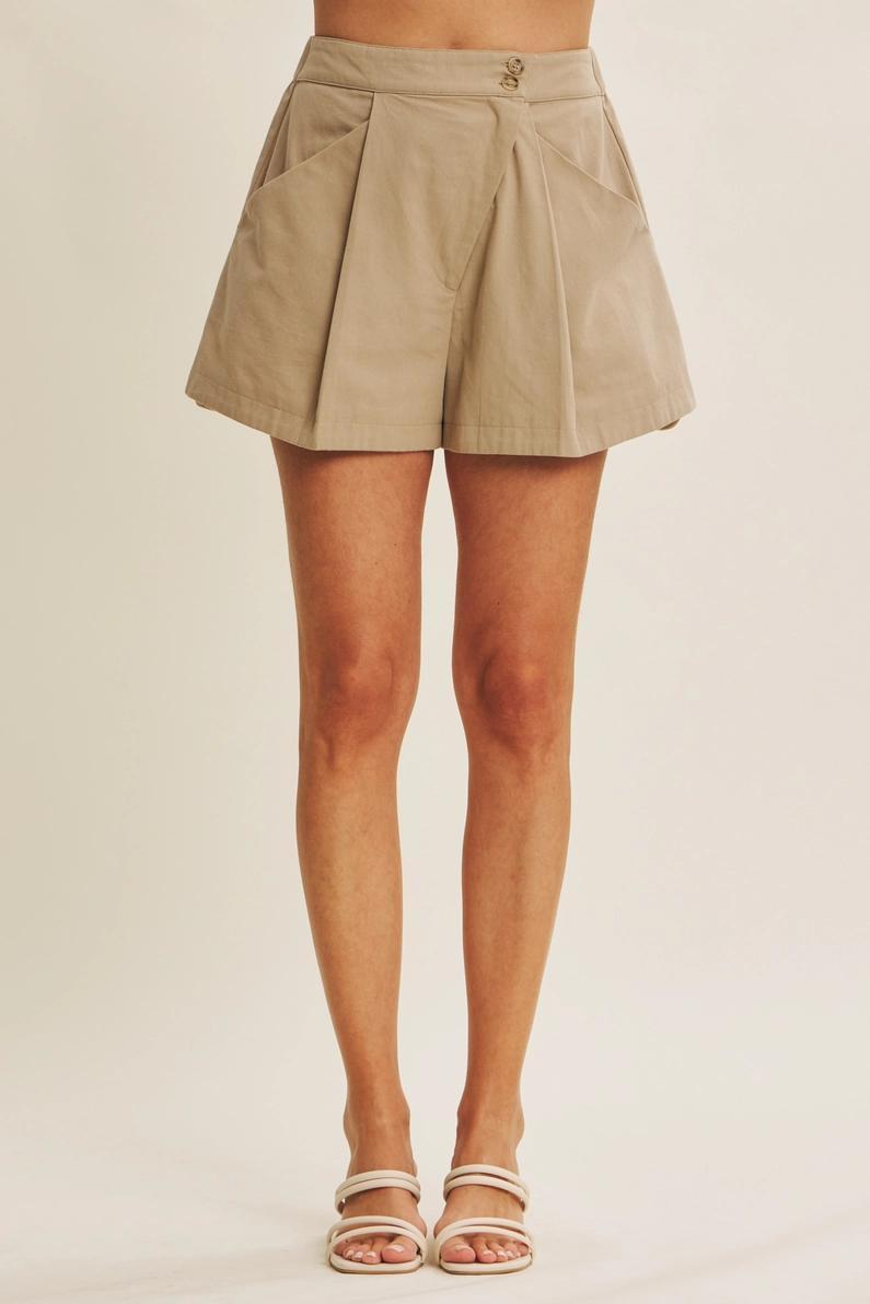 Latte Pleated Short