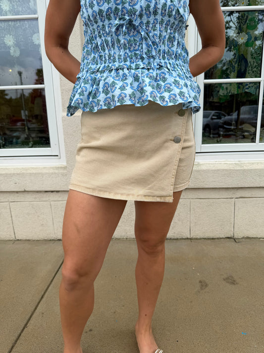 Latte HR Button Down Skort