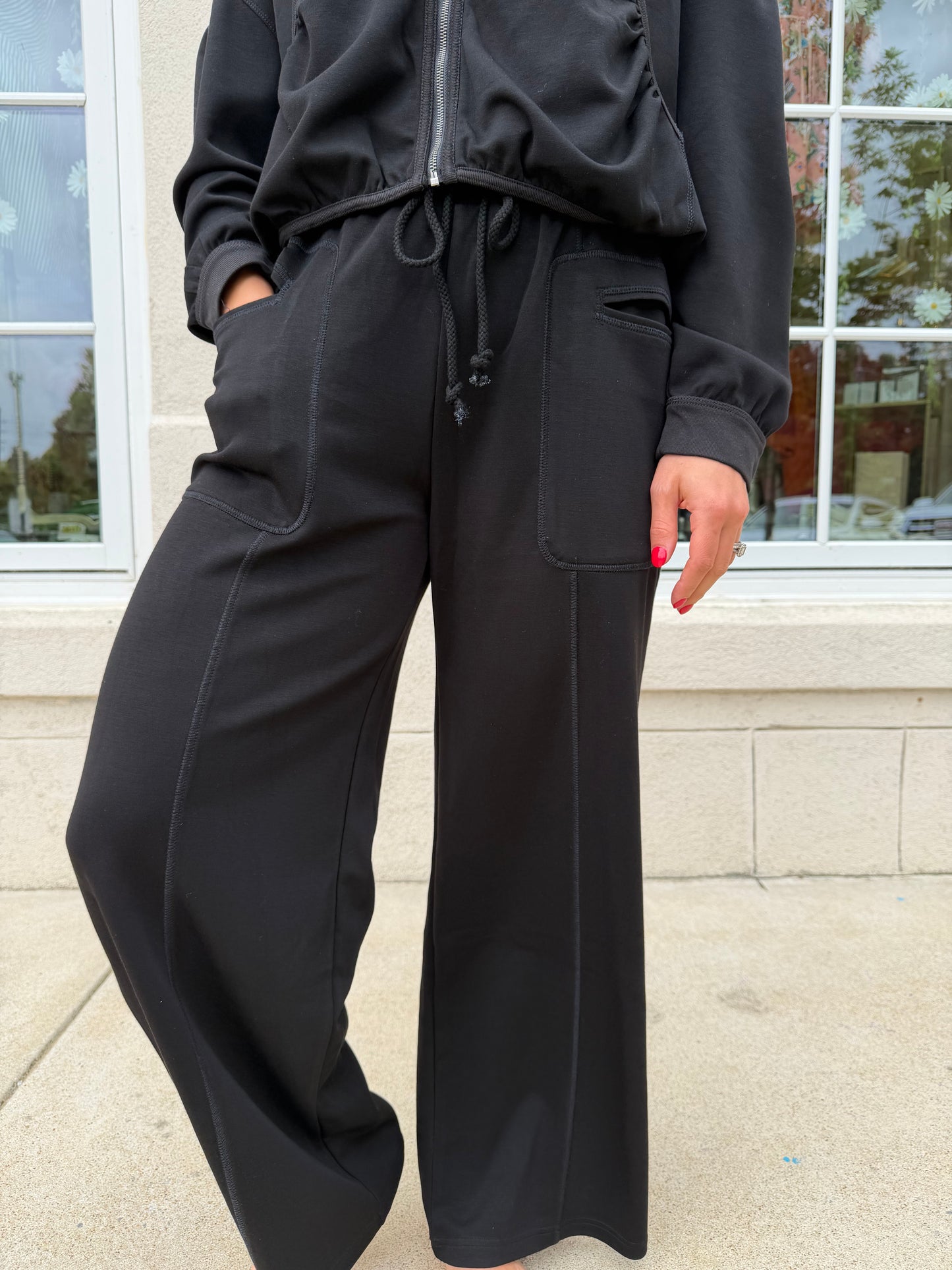 Black Welt Pocket Lounge Pants