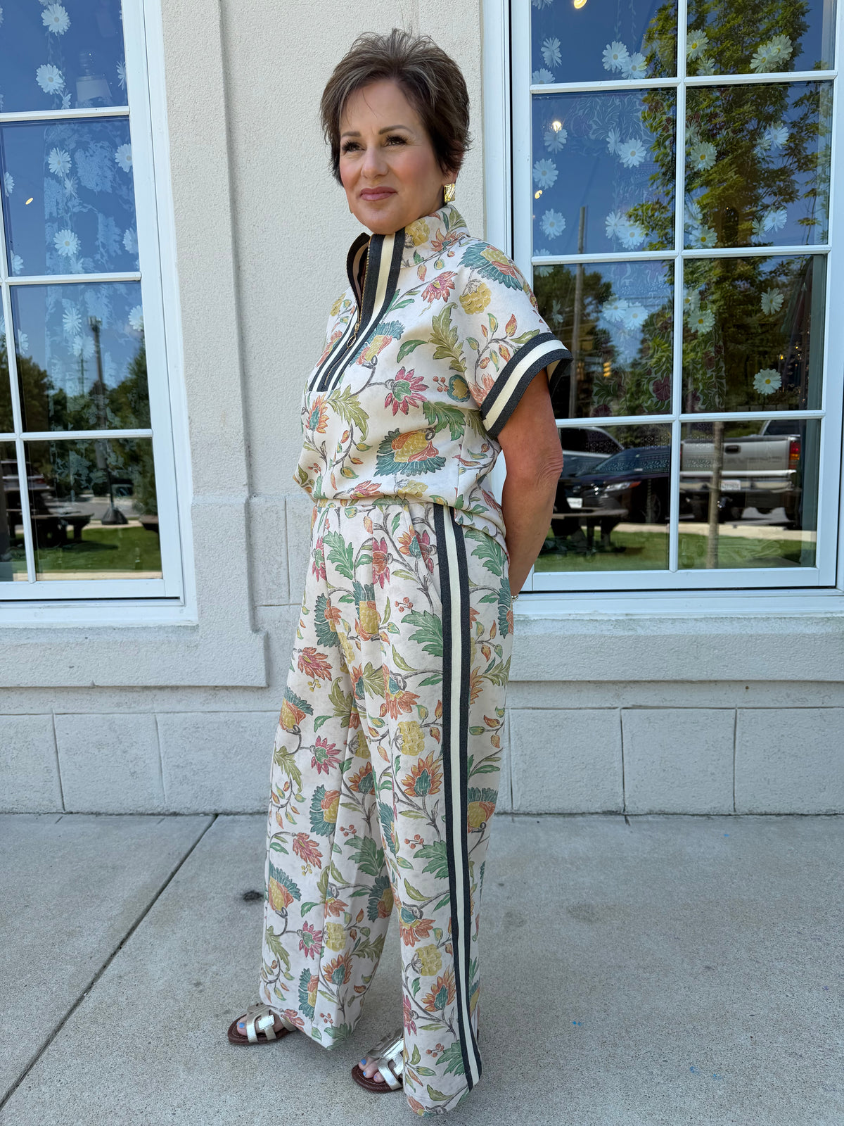 Oatmeal Floral Elevated Set