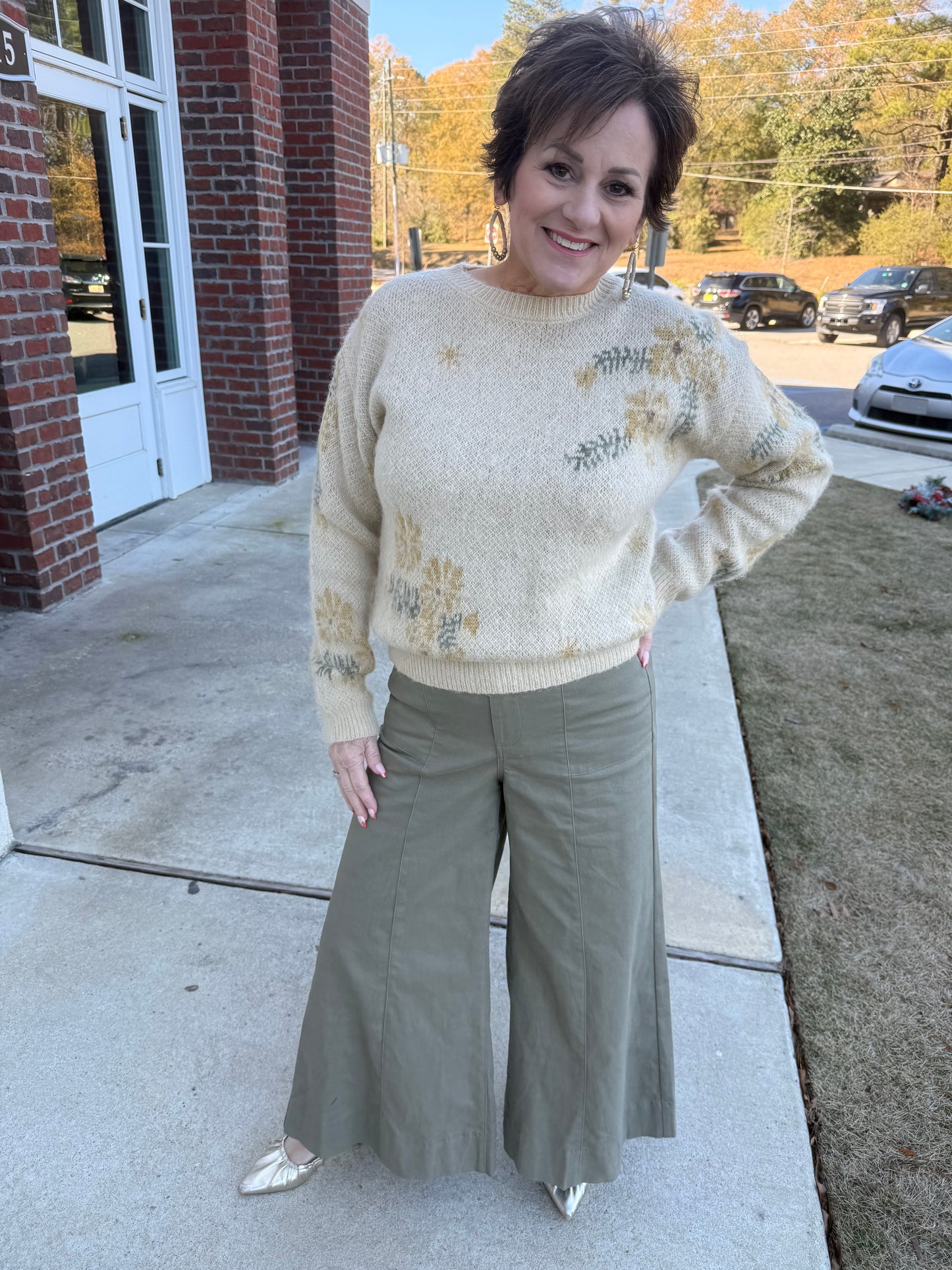 Custard Floral Pullover